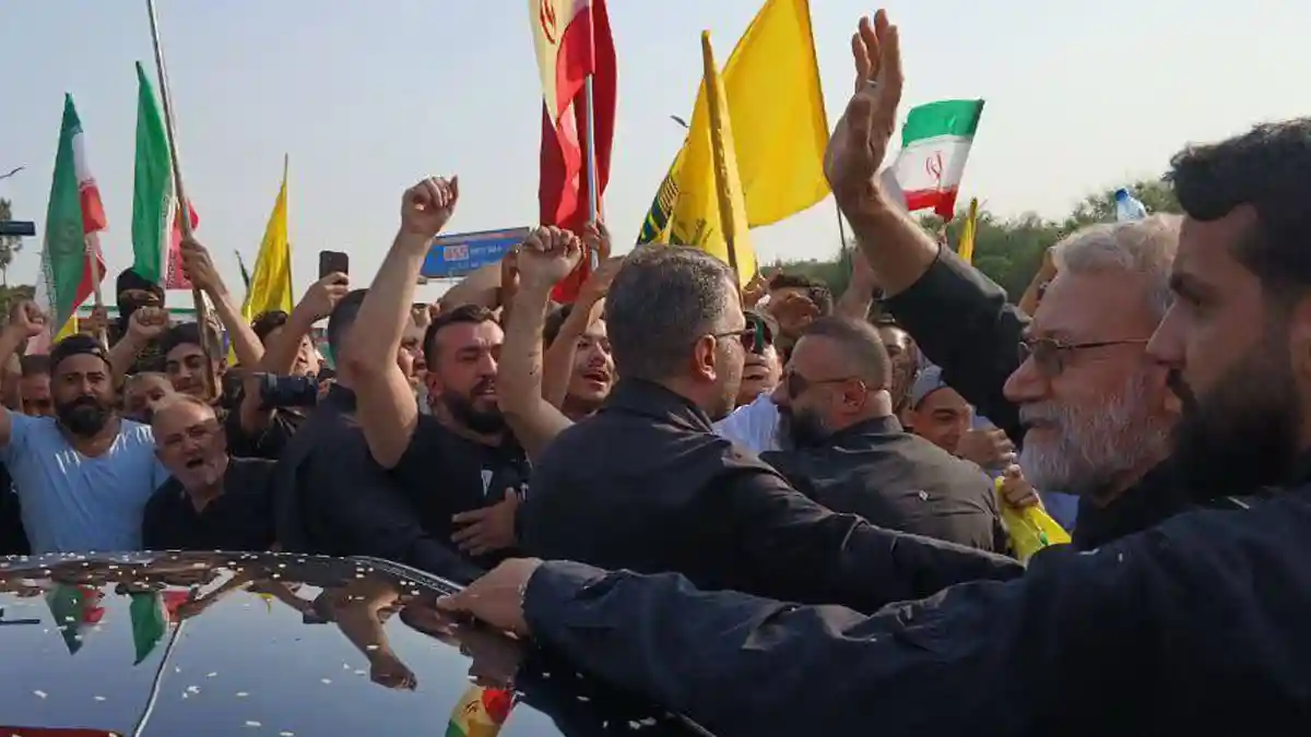 قدرت ایران در لبنان علی لاریجانی در لبنان، نمادی از نمایش قدرت ایران در لبنان.